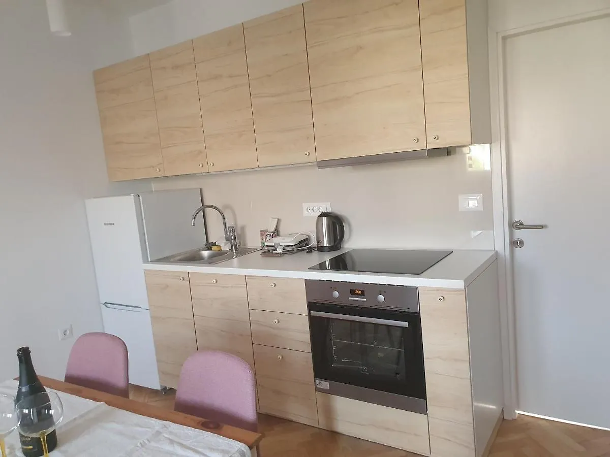 Apartment Apartmani Luce Zadar